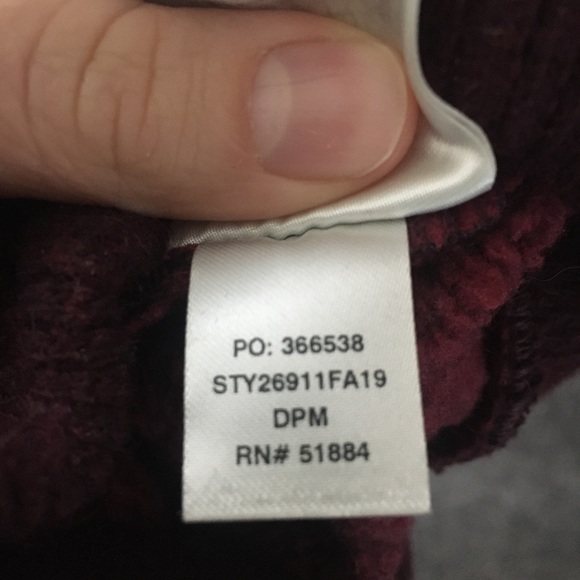 Patagonia - Women’s Woolie Fleece Pullover - Small - Deep Plum - Picture 3 of 4